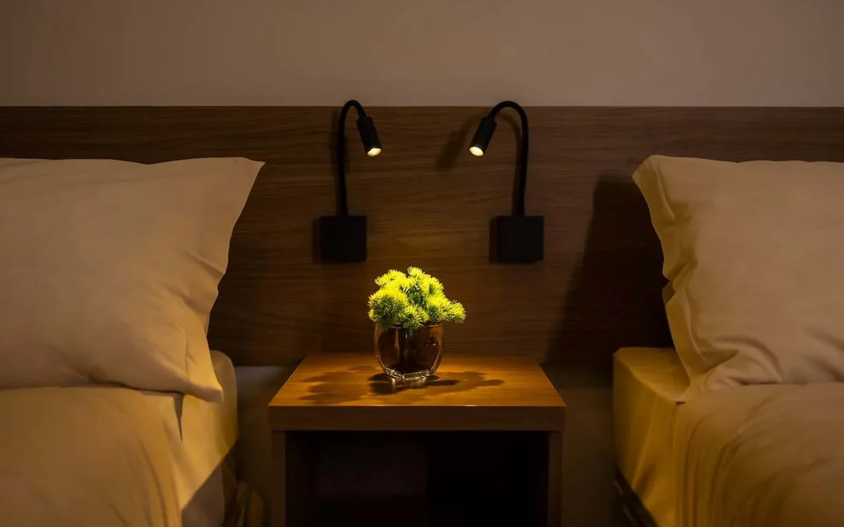 Sala de trabalho moderna com Wi-Fi de alta velocidade no Hotel Nova Aliança em Chapadão do Sul para viajantes corporativos